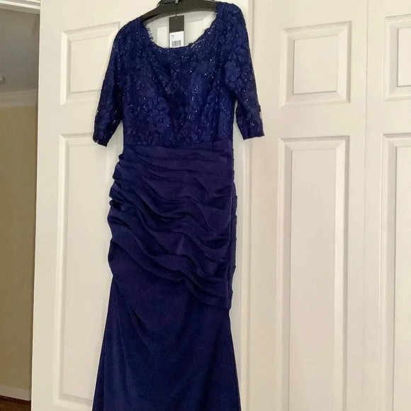 La Femme Wedding Sparkle Navy Blue Mother of Groom/Bride/Guest Dress, Size 10 - Picture 13 of 14